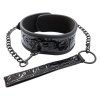 Collar with detachable leash